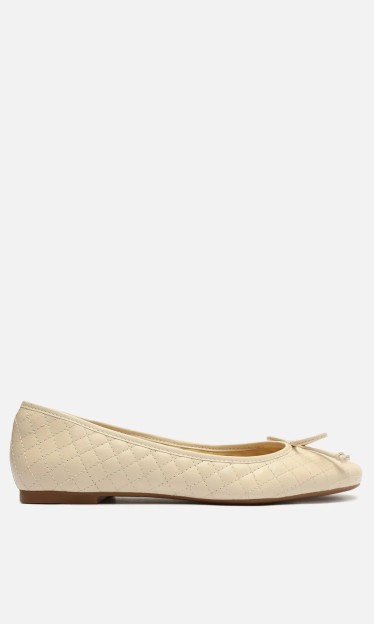 Sapatilha Off-White Matelassê Bico Redondo Arezzo Ref 1335