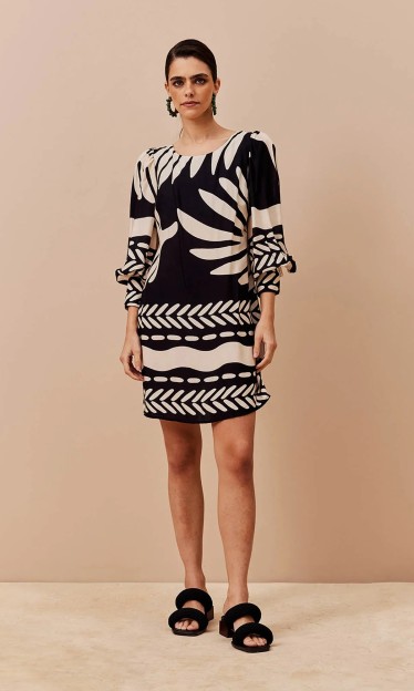 vestido curto amplo manga longa CaCay Ref 13283