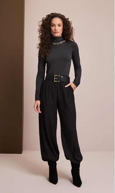 Blusa De Malha Com Colar Preta Carlota Costa Ref 16924