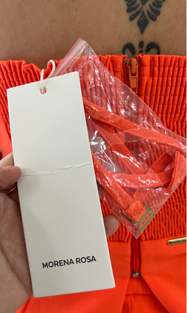 Blusa Decote Coração Sem Manga Laranja